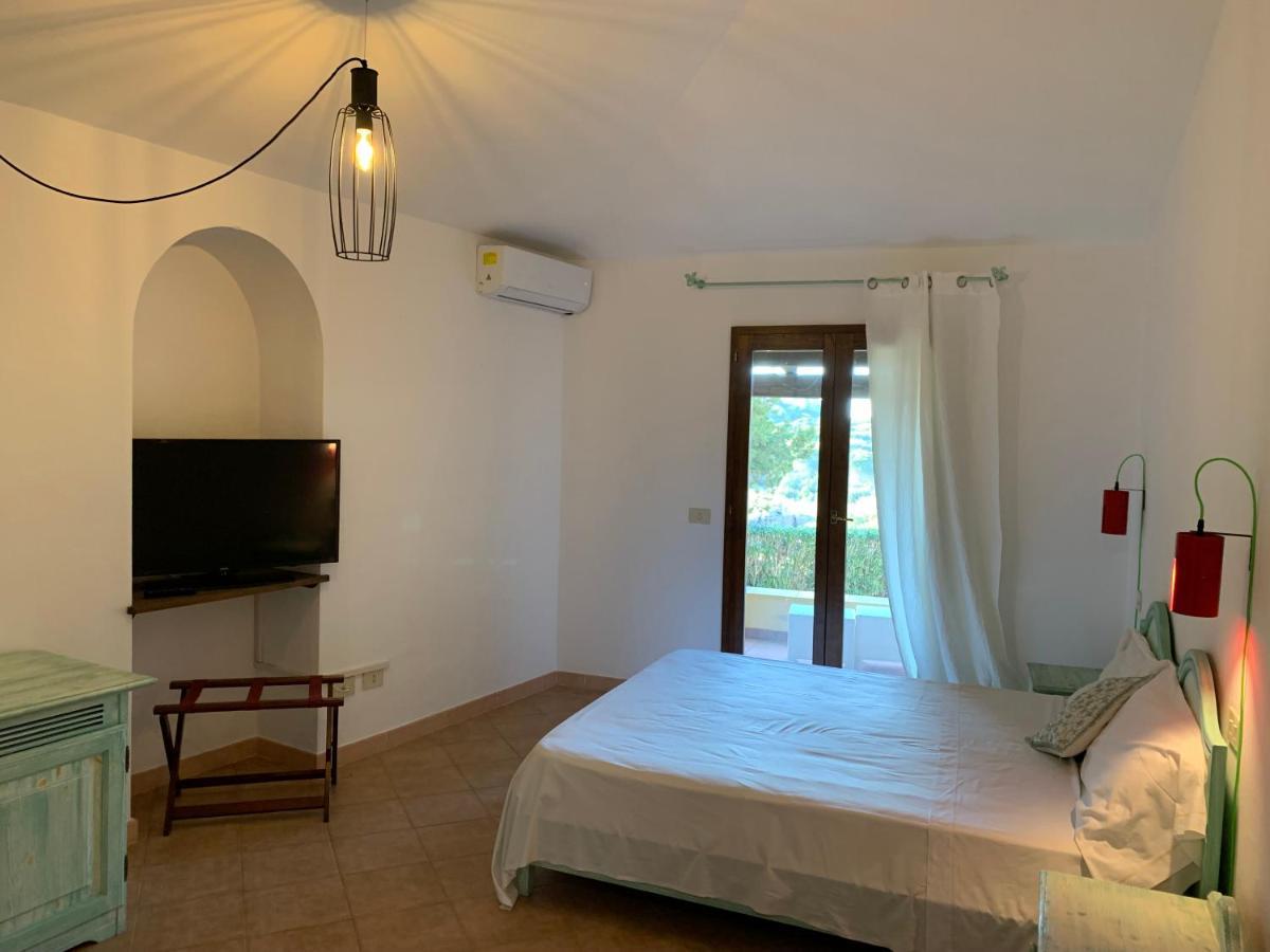 Godo Beach Hotel 바야사드리니아 외부 사진
