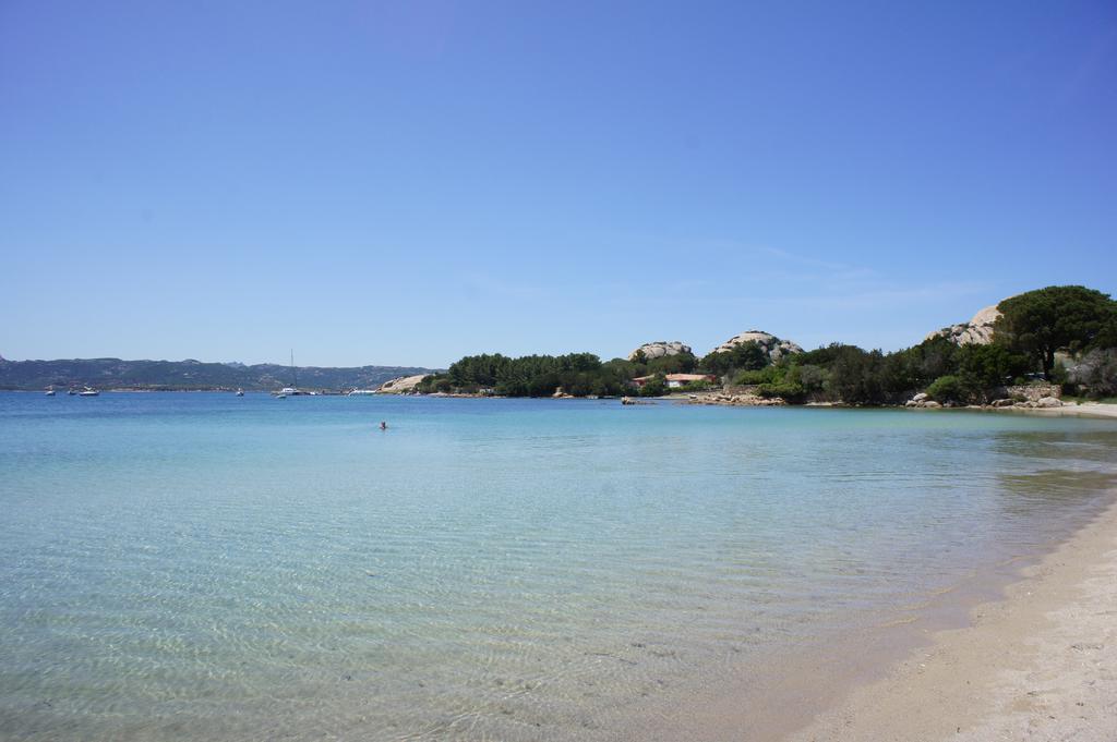 Godo Beach Hotel 바야사드리니아 외부 사진